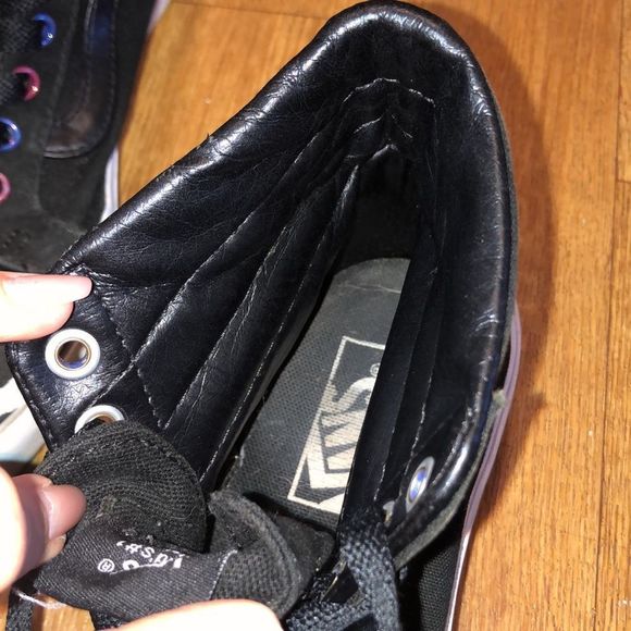 Hightop Black canvas Vans with Leather Insides & Iridescent Lace Holes Sample - Picture 5 of 8